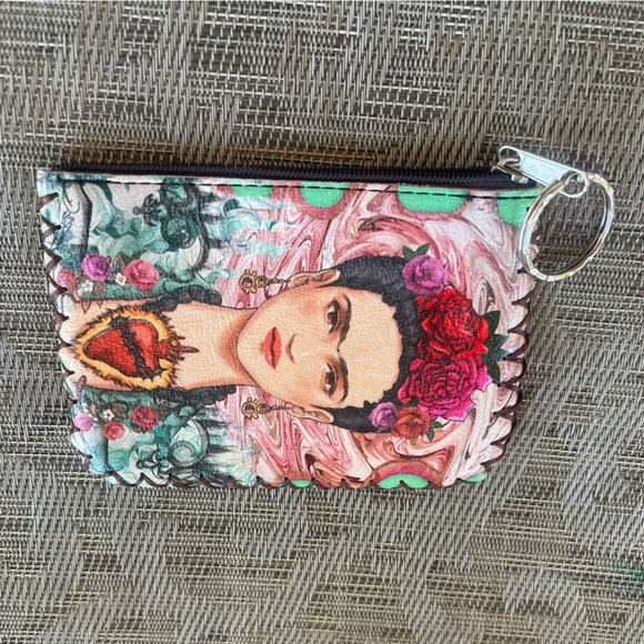 Frida Kahlo Coin Purse (3”H x 4.5”L) - Picture 2 of 5